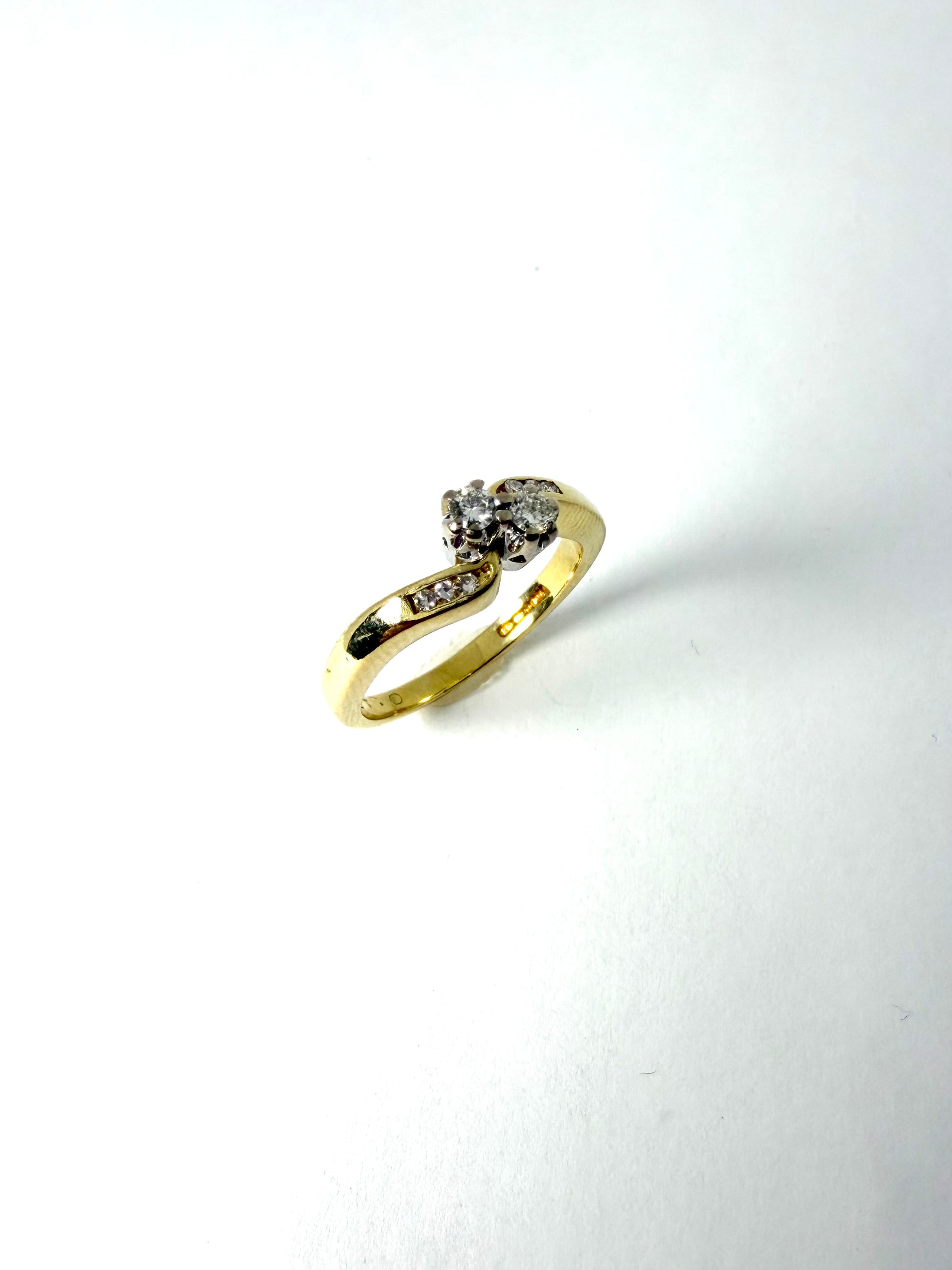 18ct 2 stone diamond ring