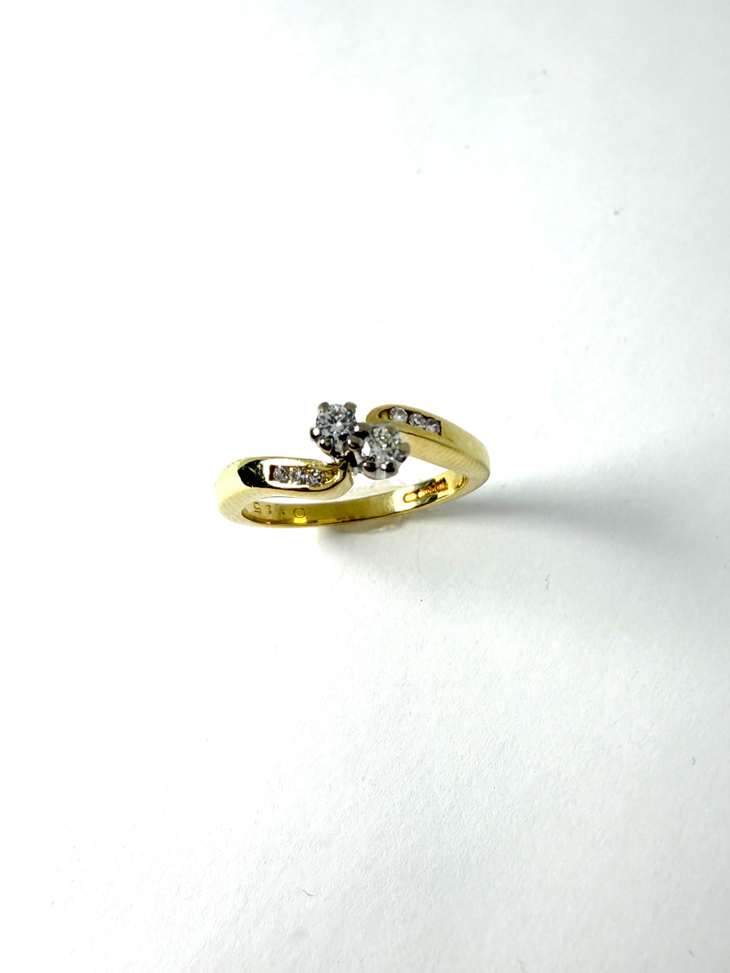18ct 2 stone diamond ring