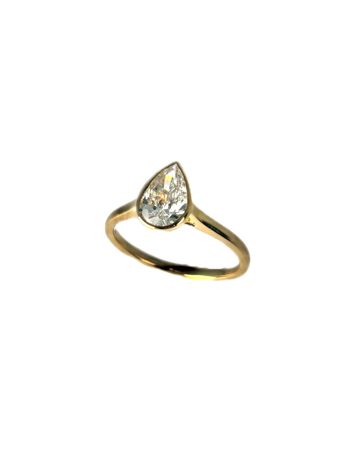 Lab diamond 1.05ct pear shape solitaire ring