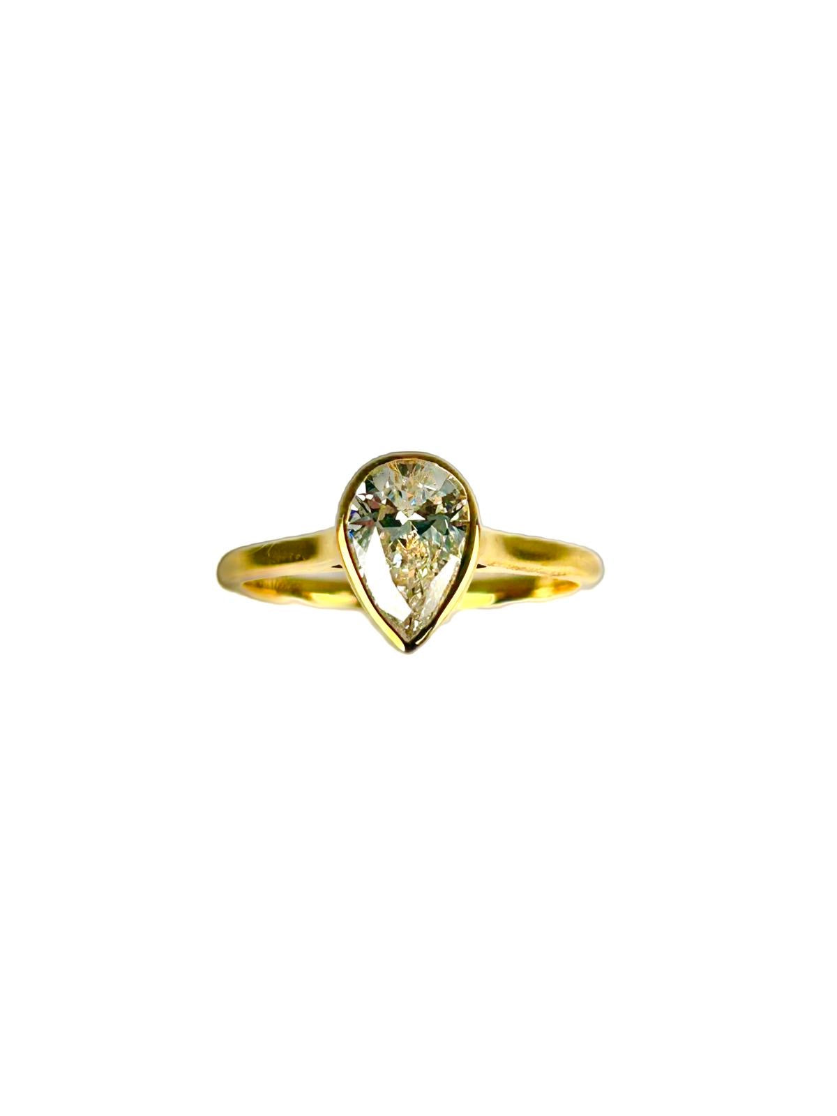Lab diamond 1.05ct pear shape solitaire ring