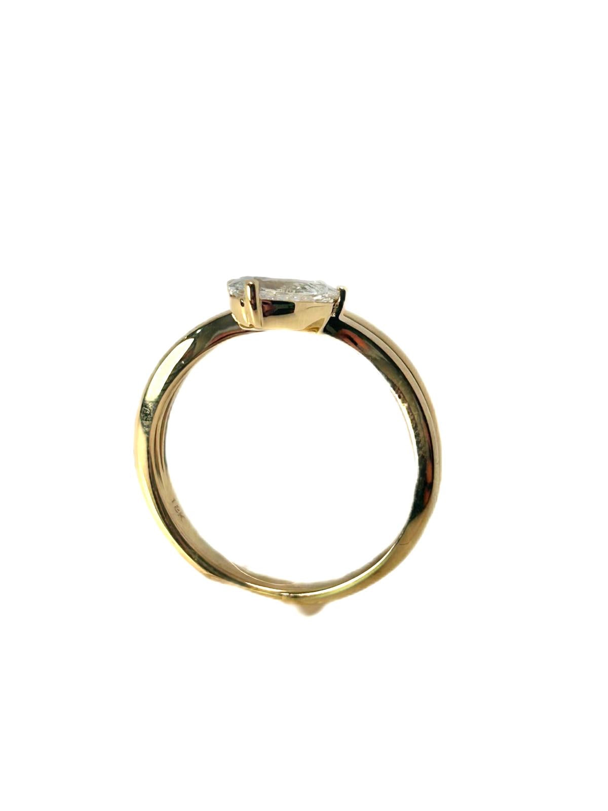 Lab diamond toi et moi pear shape ring