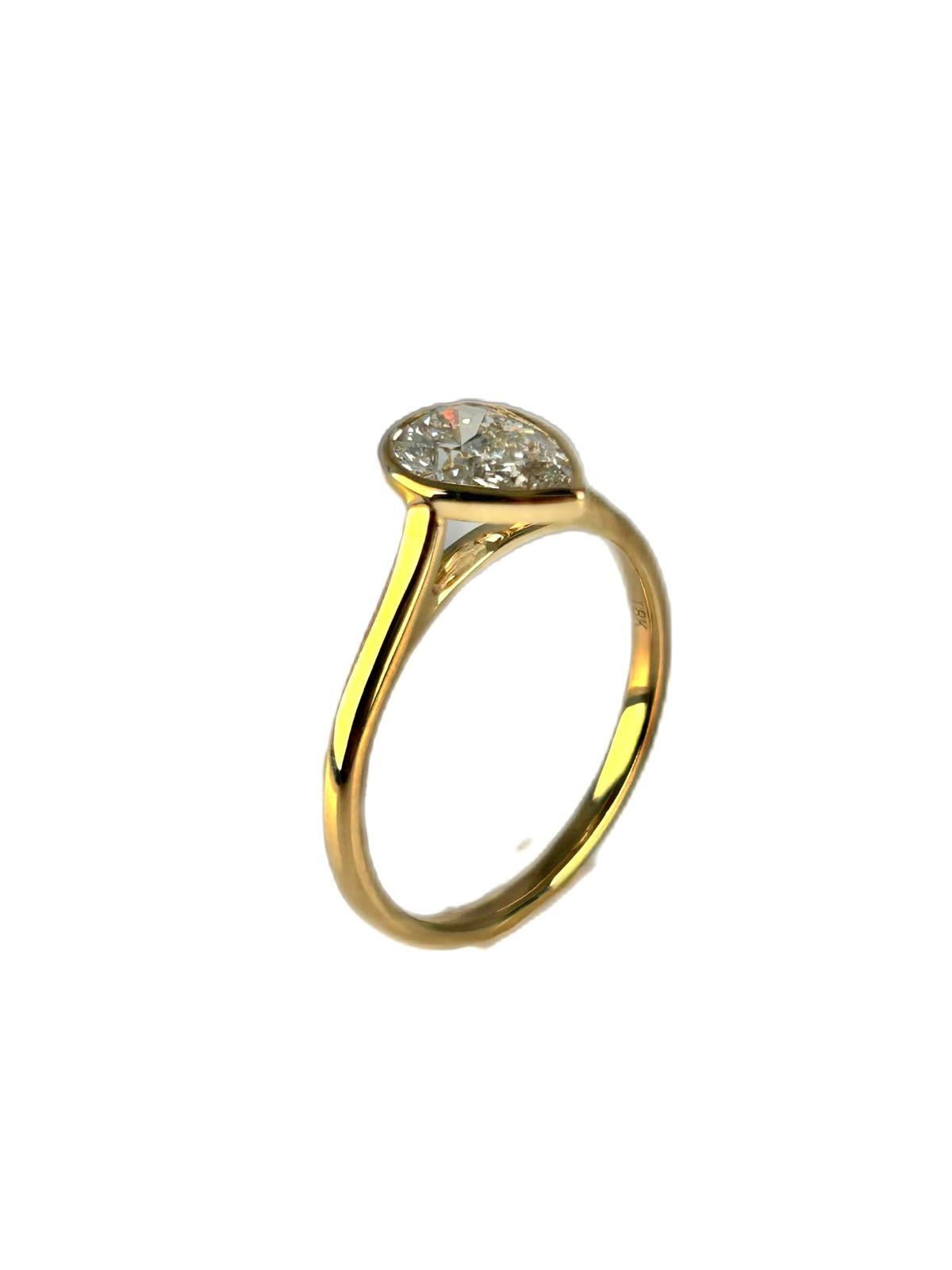 Lab diamond 1.05ct pear shape solitaire ring