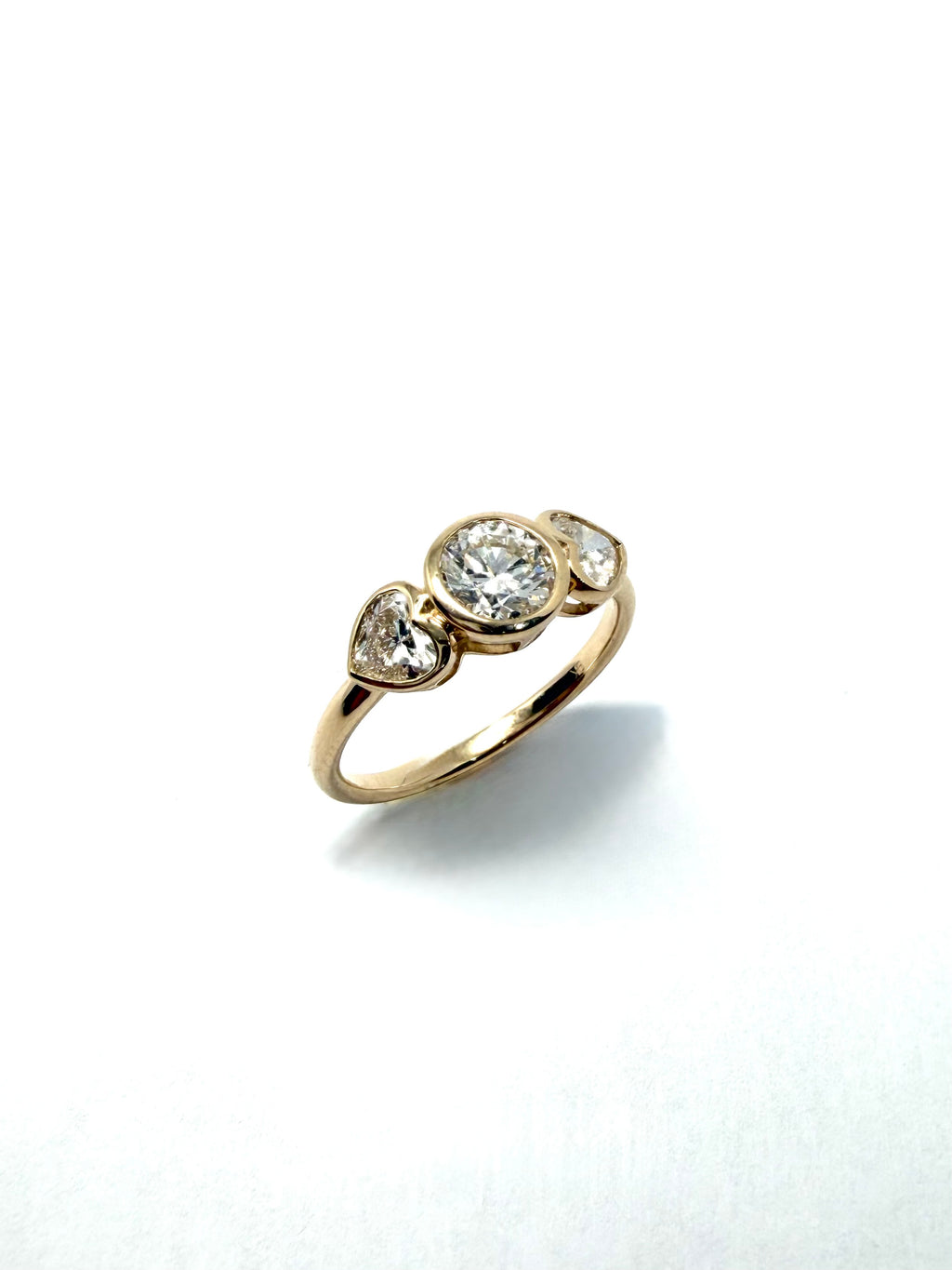 9ct lab grown diamond 1.03ct trilogy heart ring