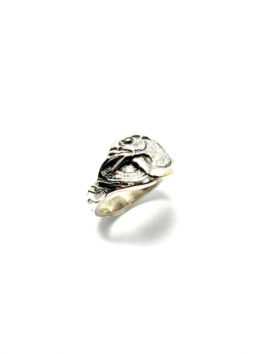 Silver vintage eagle ring