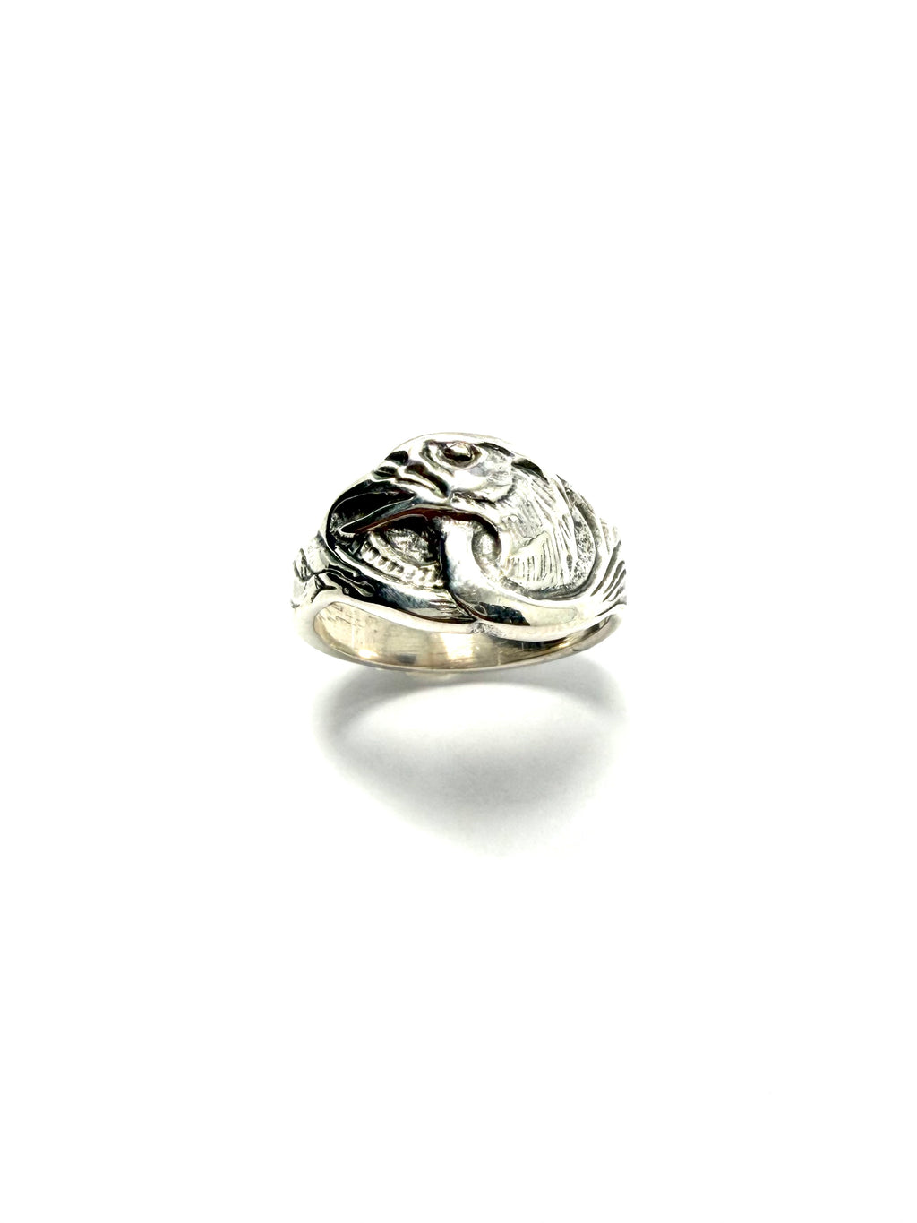 Silver vintage eagle ring