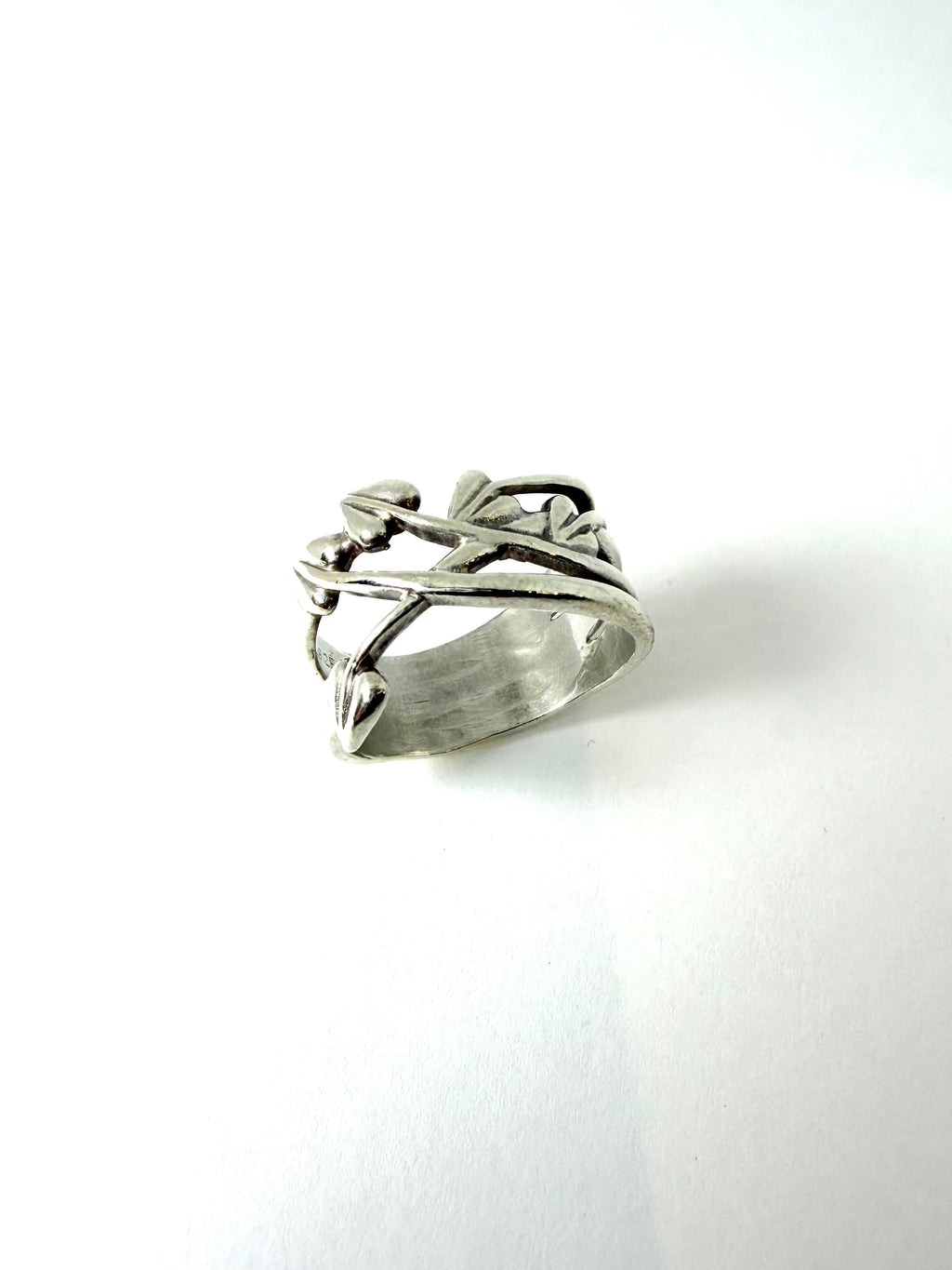 Silver heart ring