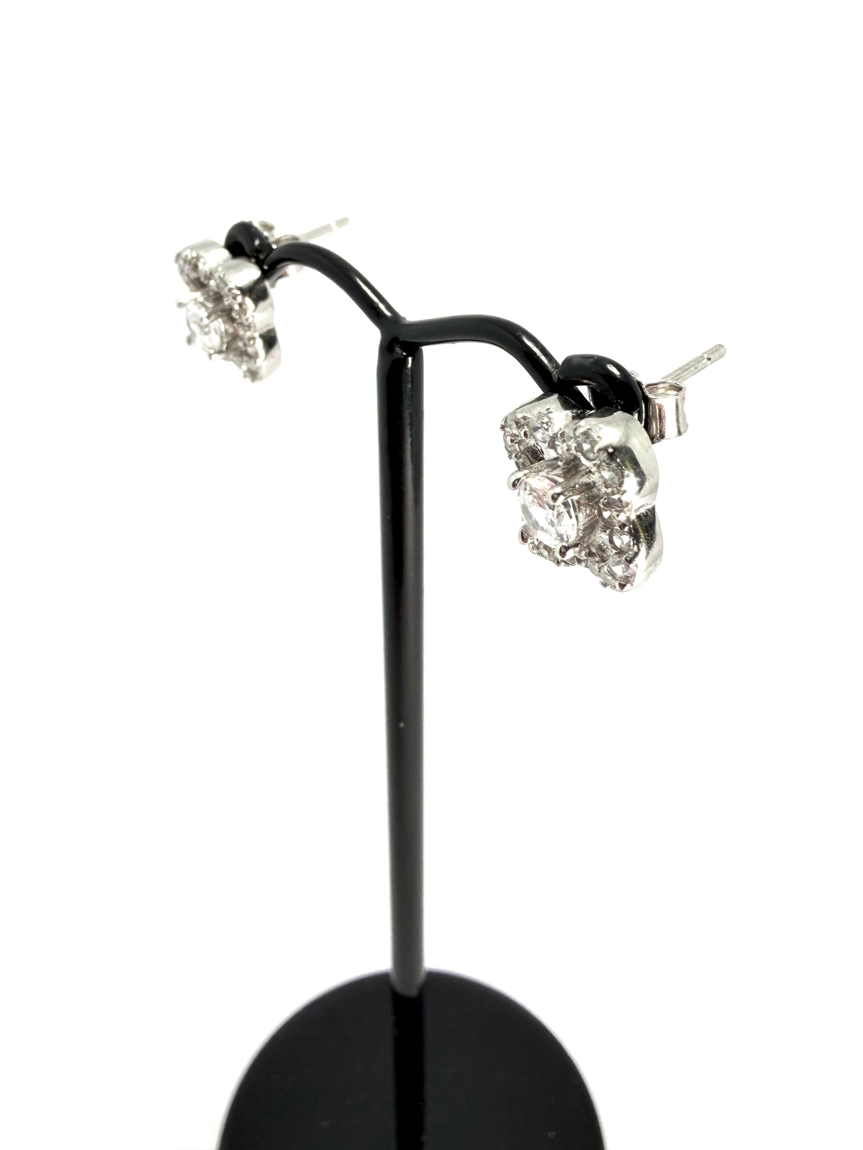 Silver cubic zirconia clover stone stud earrings