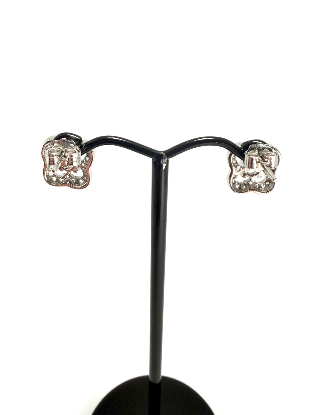 Silver cubic zirconia clover stone stud earrings
