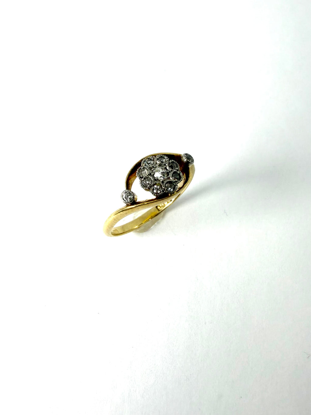 18ct vintage diamond cluster 15pts