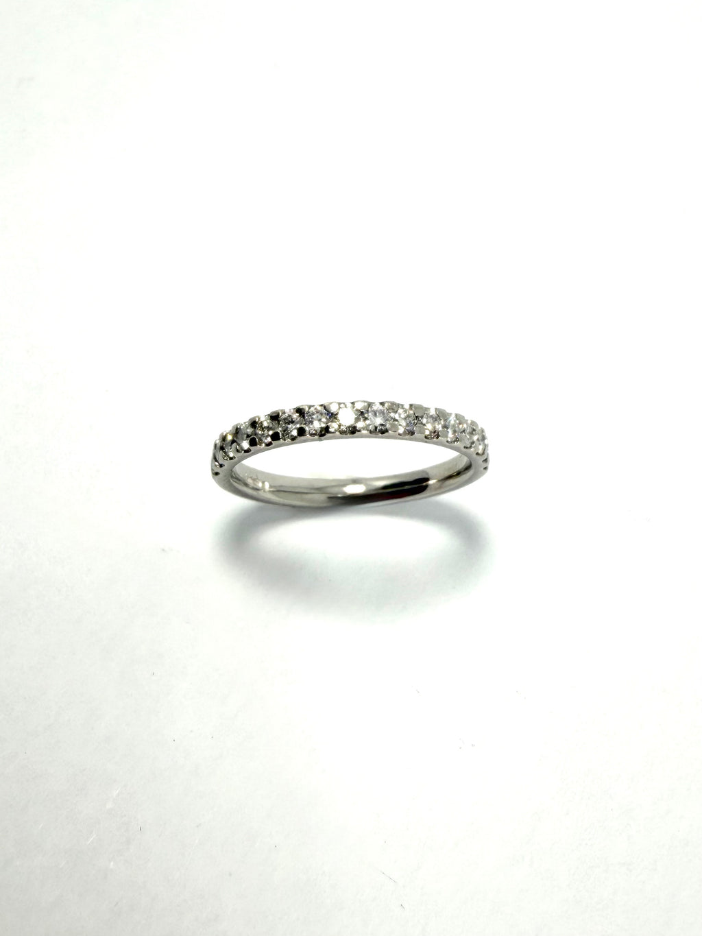 9ct white gold 30pt eternity ring