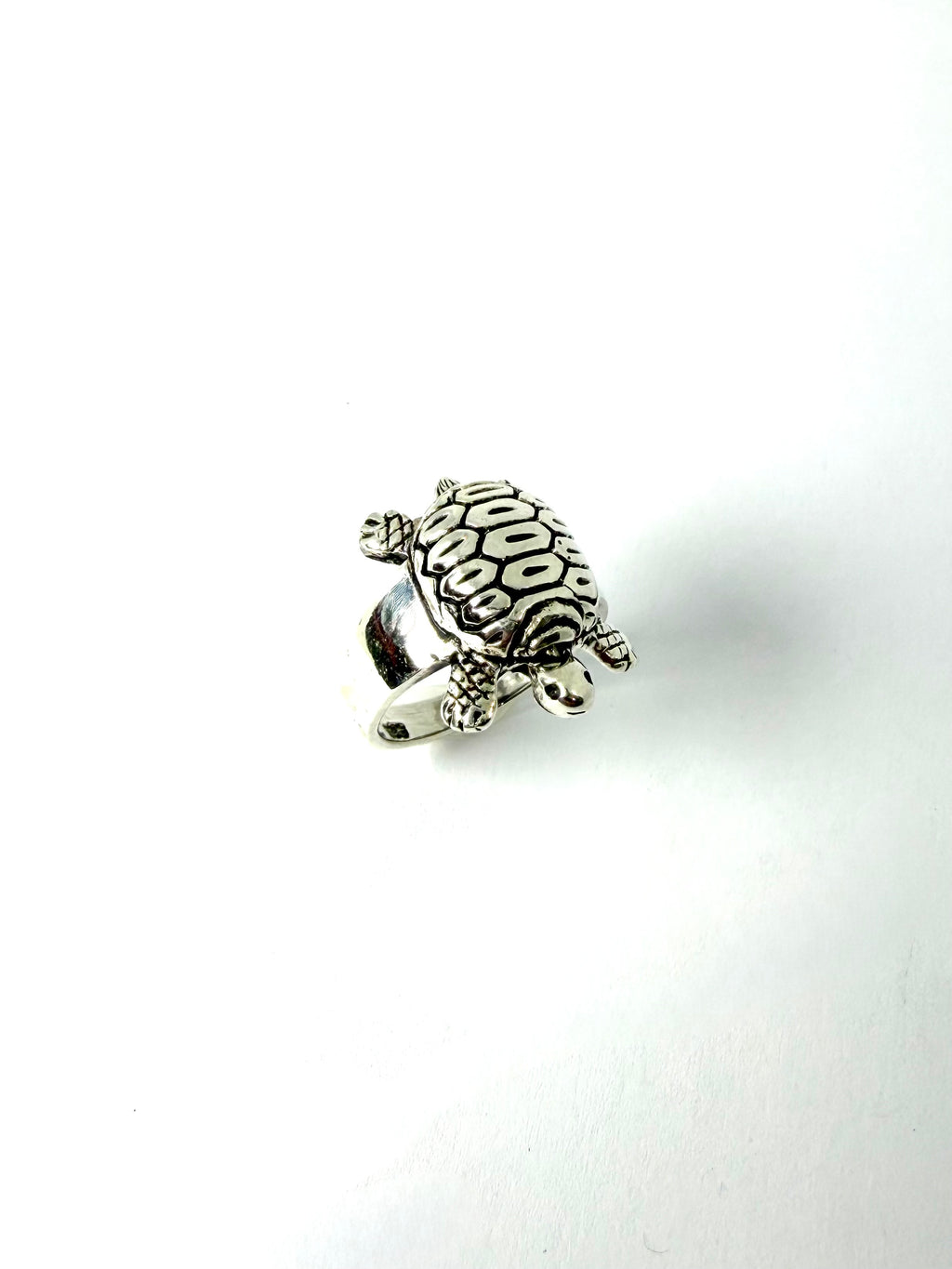 Silver turtle ring