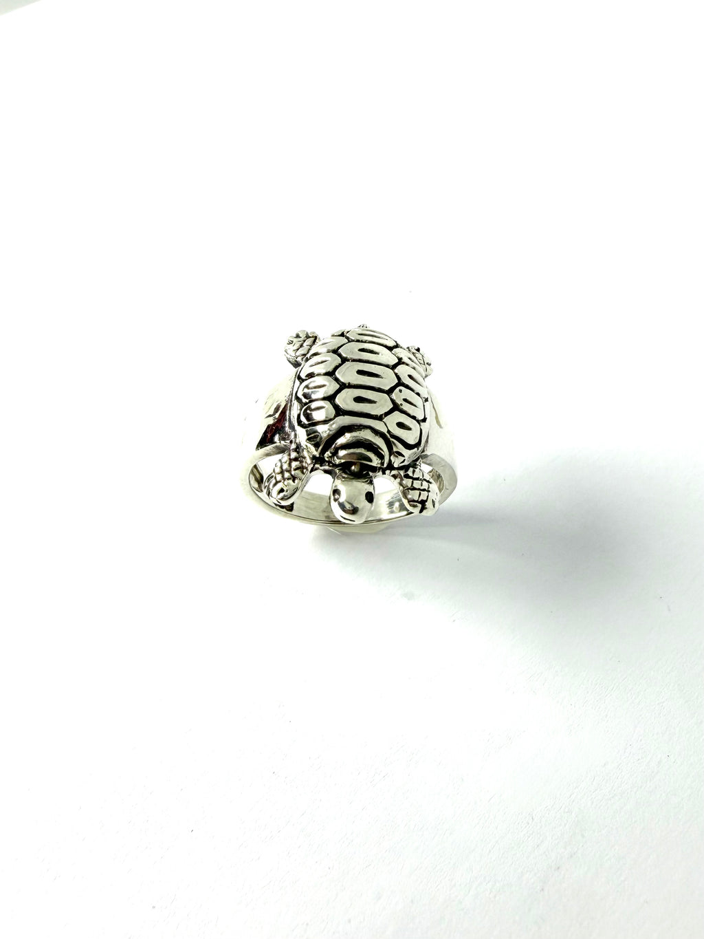 Silver turtle ring