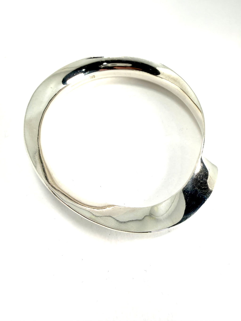 Silver mobius bangle bracelet