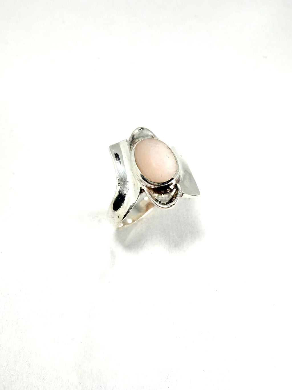 Silver real mother of pearl ring