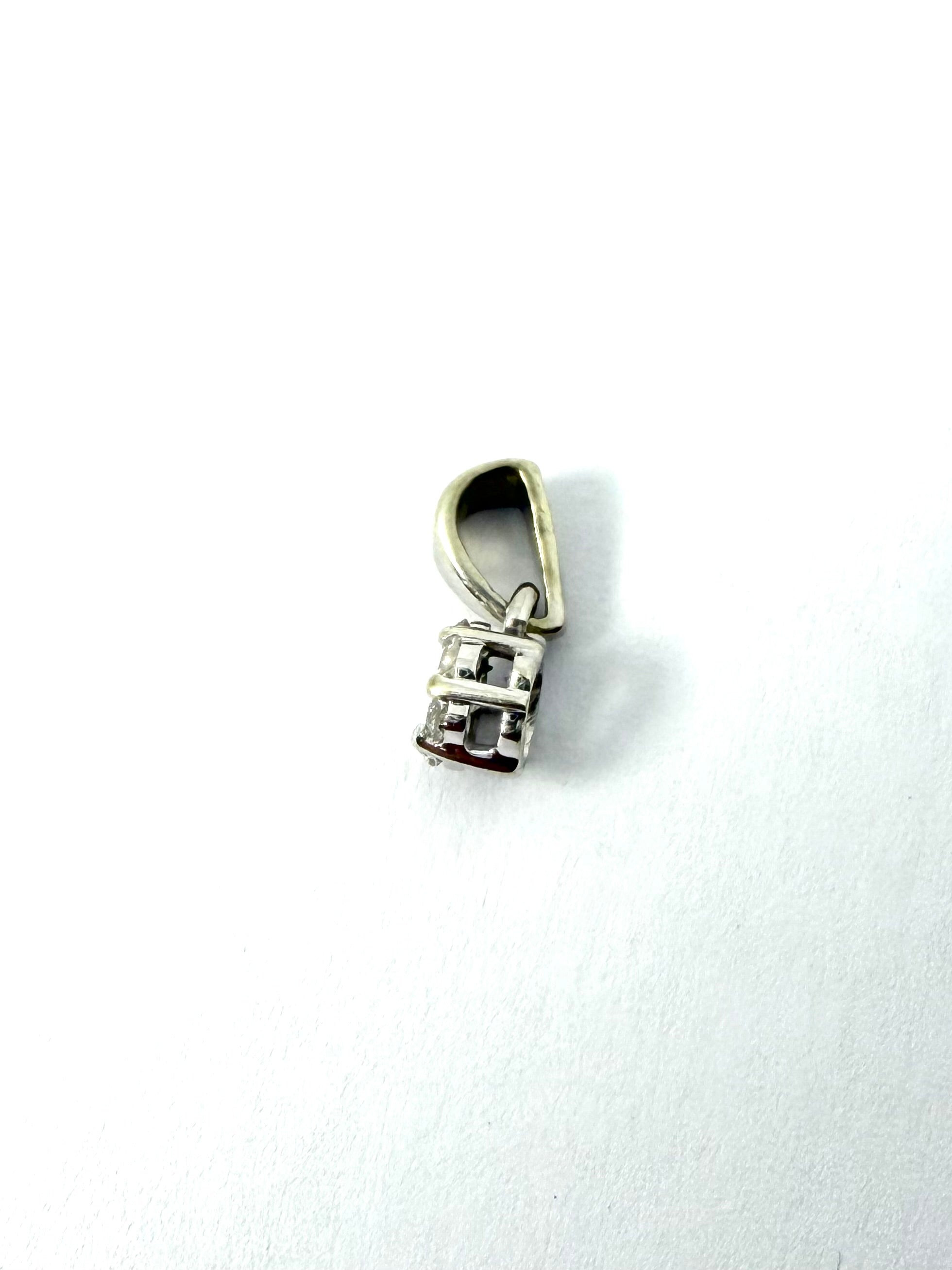 9ct white gold diamond multi-stone pendant
