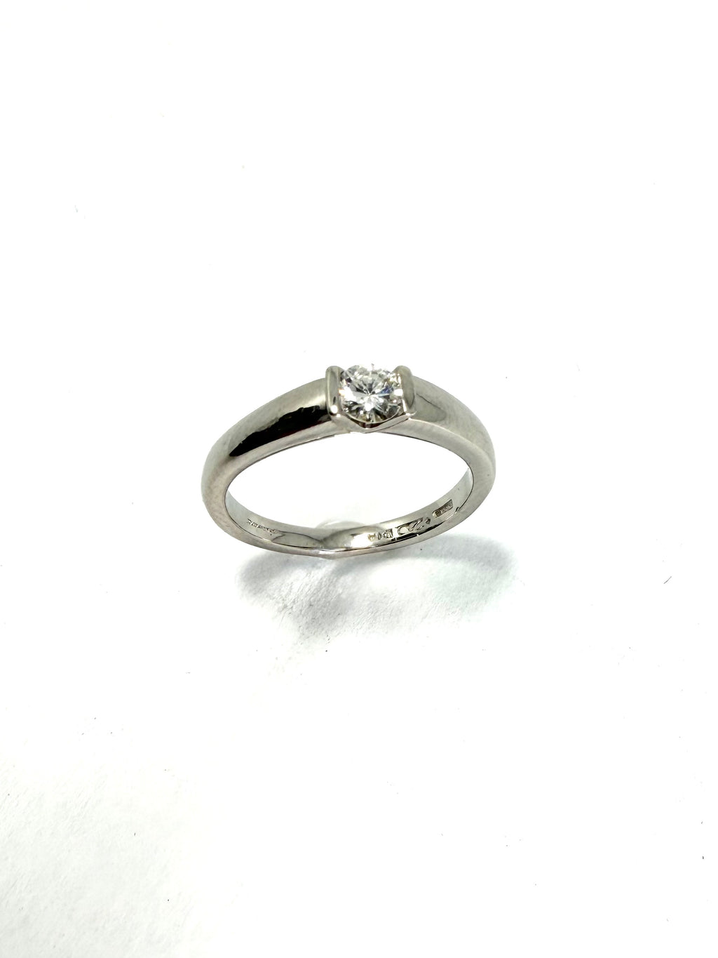 Platinum 0.20ct diamond ring