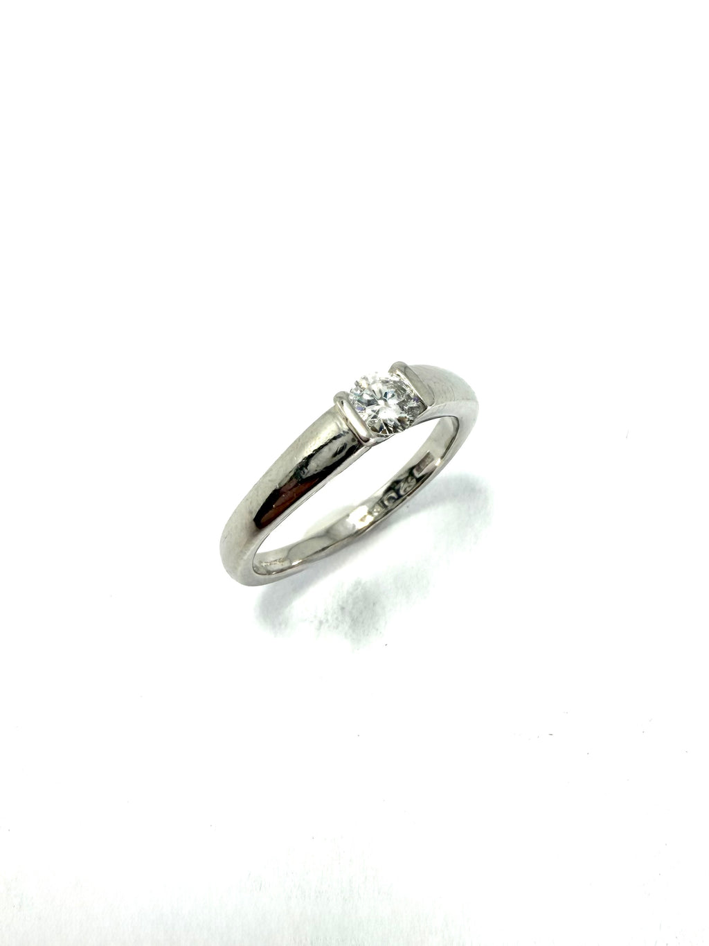 Platinum 0.20ct diamond ring