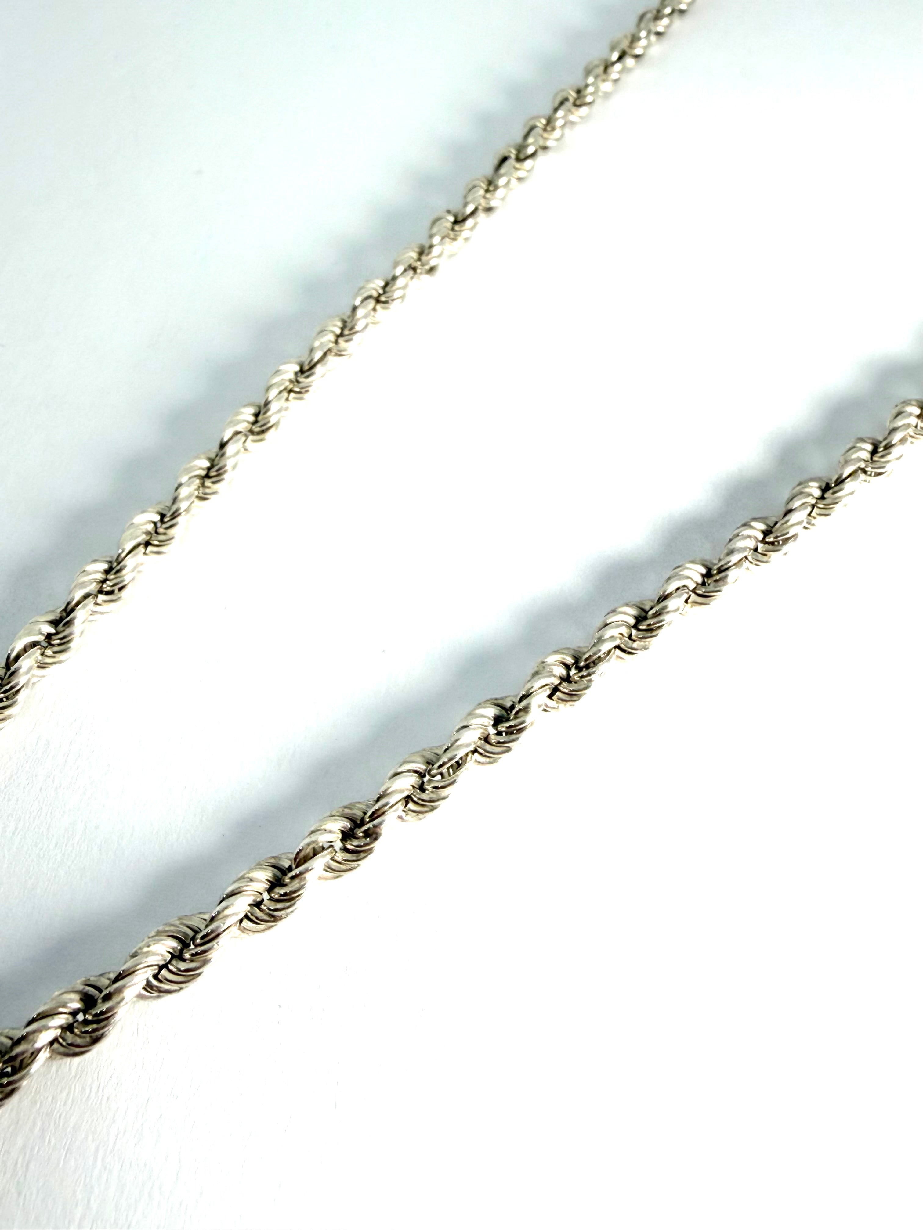 Silver rope chain