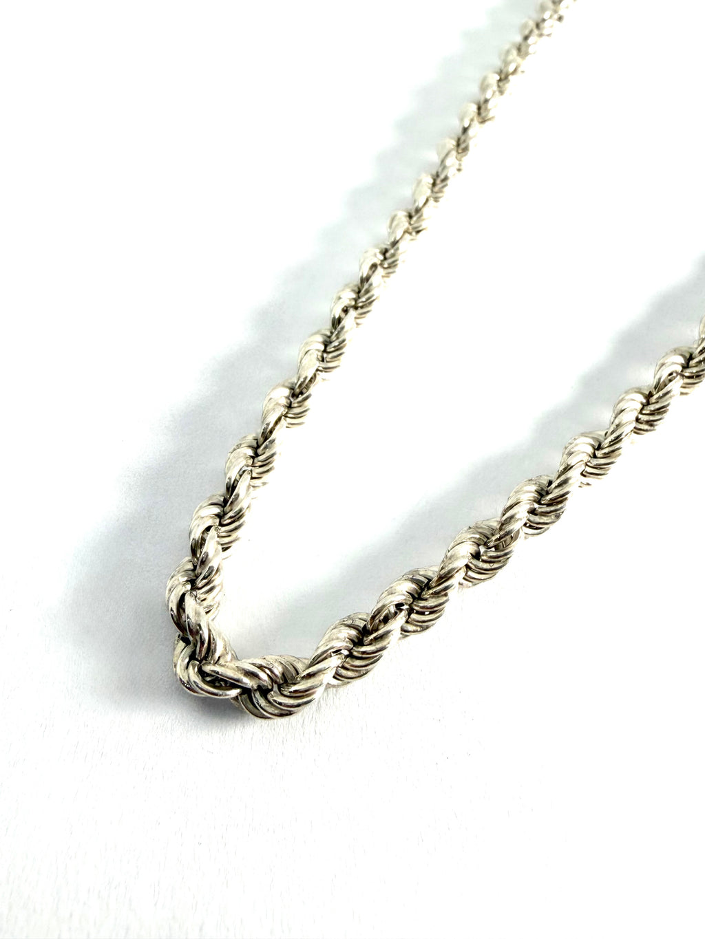Silver rope chain