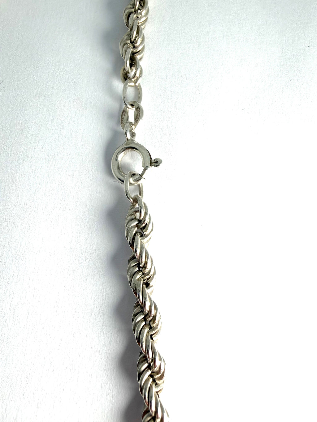 Silver rope chain