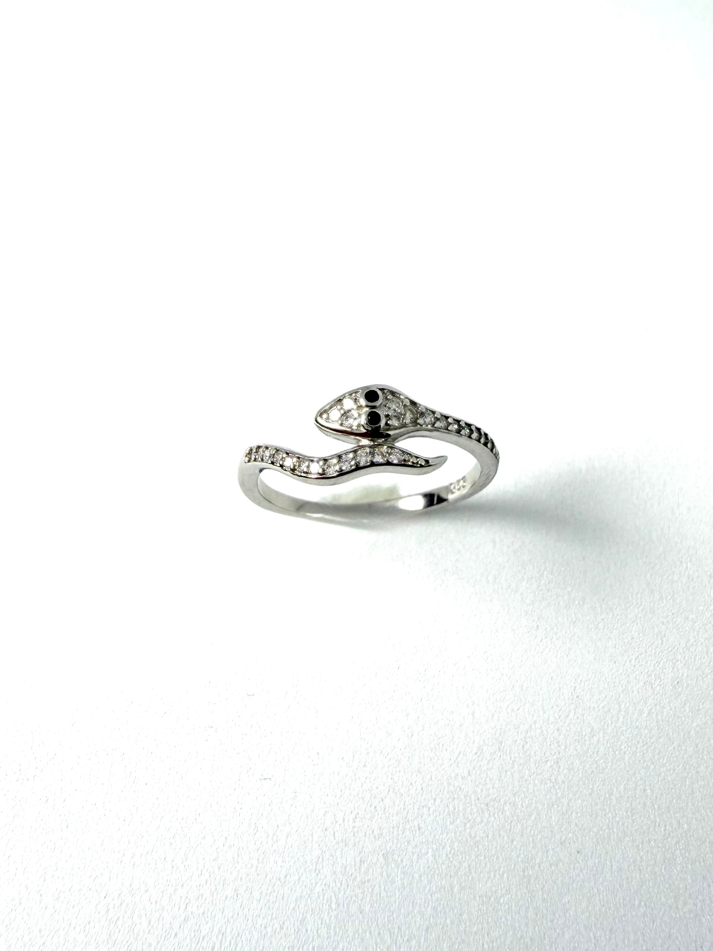 Silver snake ring