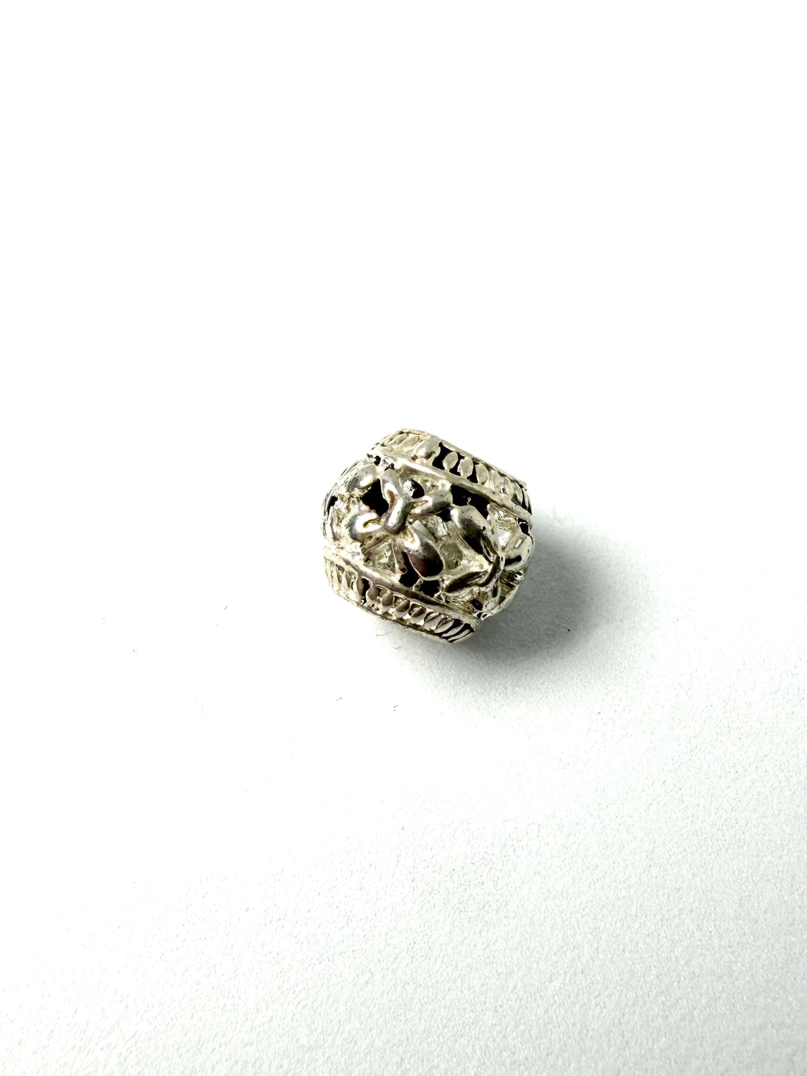 Silver unique designed spacer