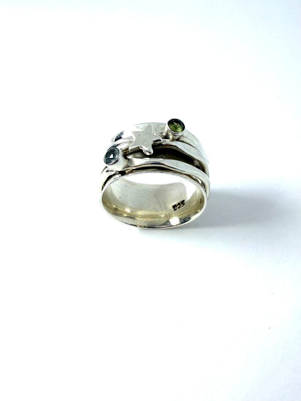 Silver spinning star ring
